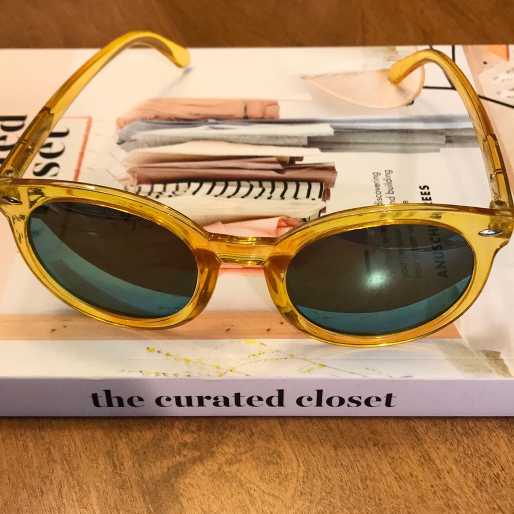 Goldtone Sunnies